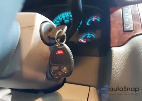 2009 Chevrolet Silverado 1500 Ltz from USA, damaged, VIN 3GCEK33349G228440